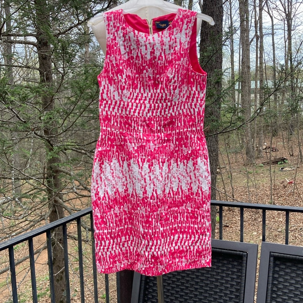 Just... Taylor Vibrant Pink and White Sleeveless Dress sz 6   DRY CLEAN ONLY